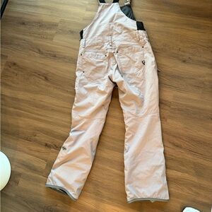 686 Women's infiDRY Bib Pants 
Size Medium
